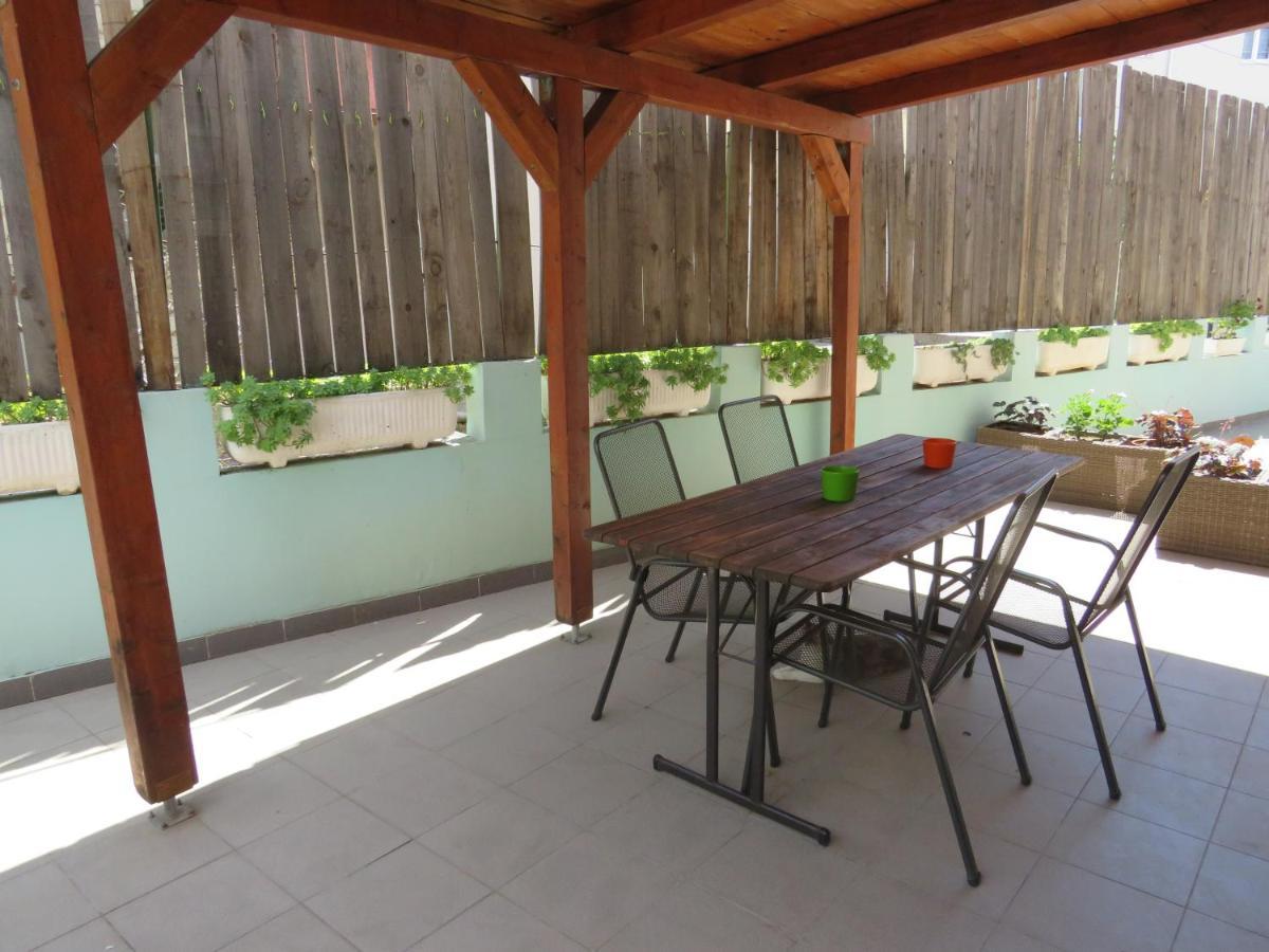 4 Appartement *